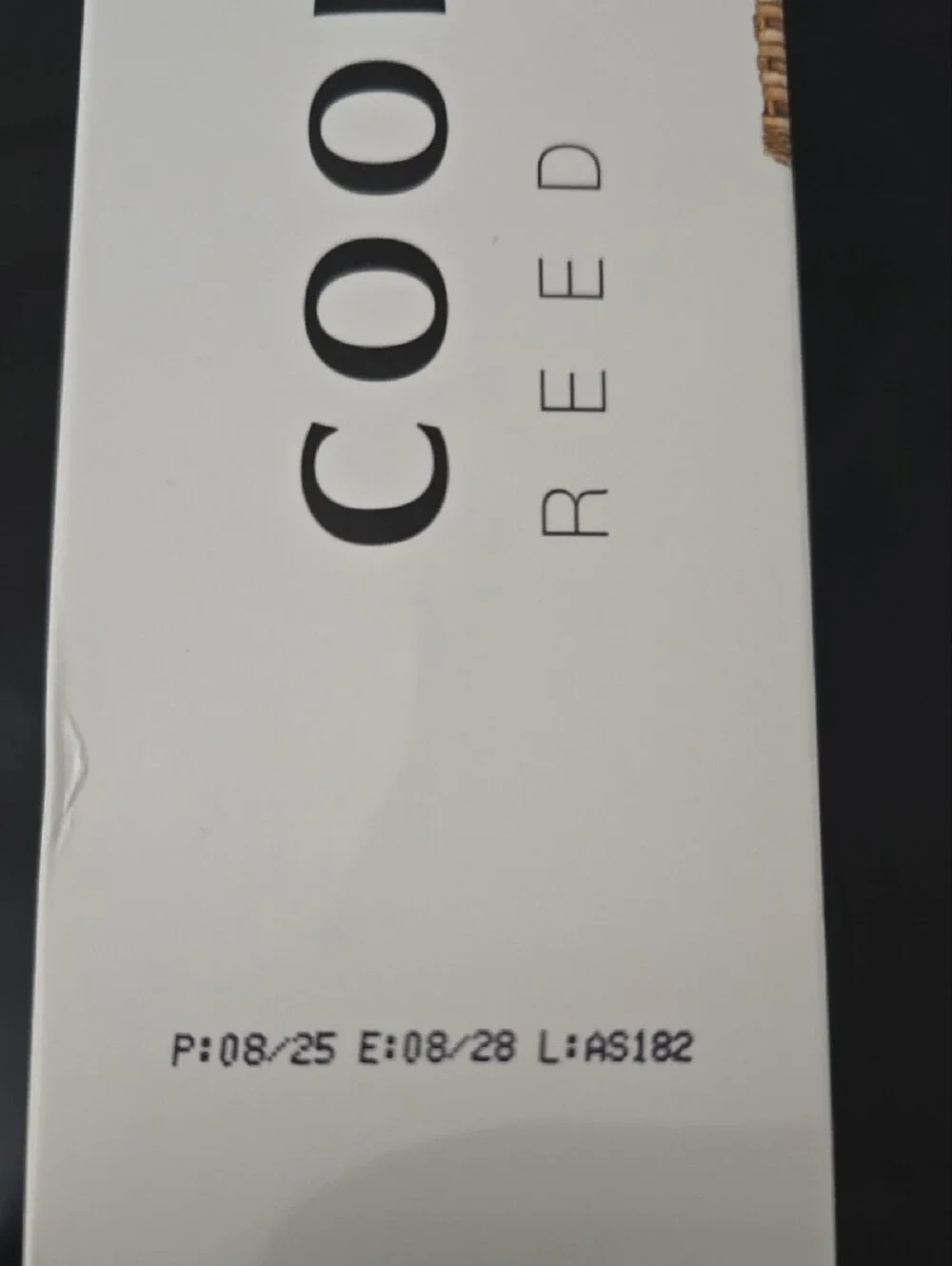 Alya Cool Linen Reed Diffuser - Picture 3 of 4